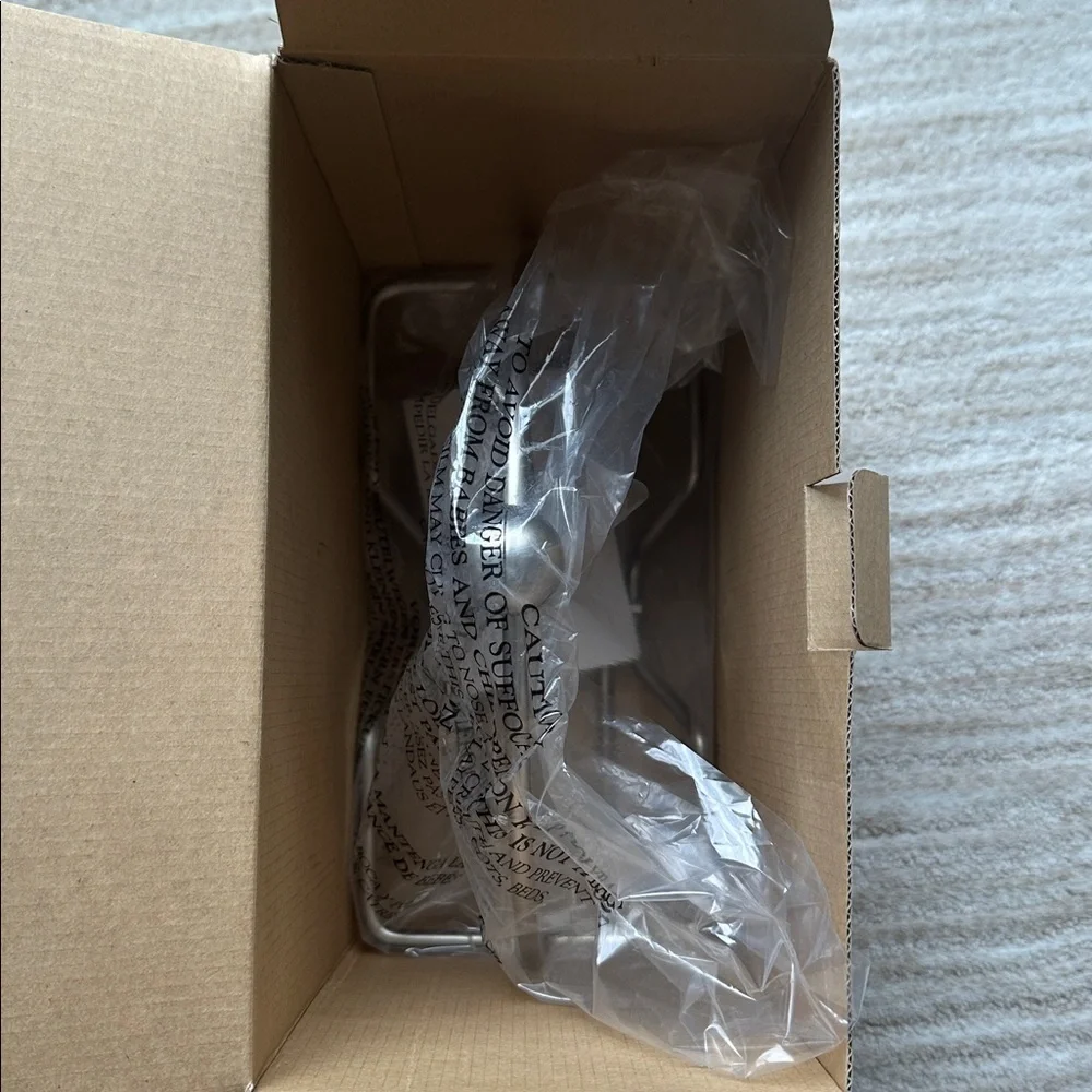NIB Pampered Chef Simple Additions Small Bowl Caddy #1946